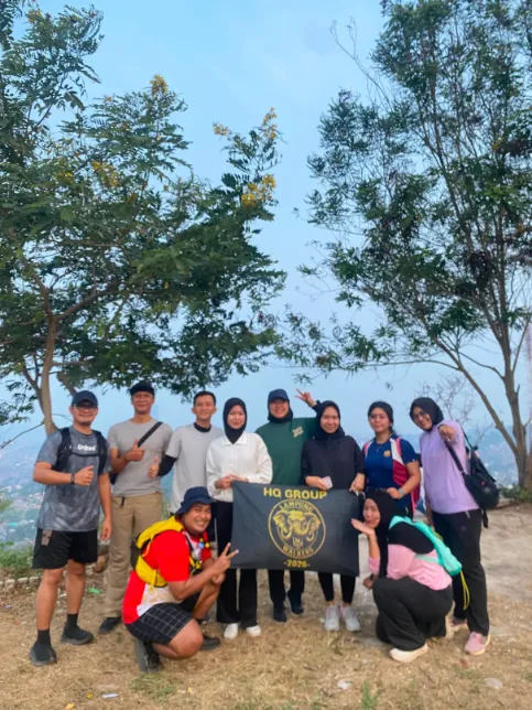 Sore Seru di Gunung Kucing